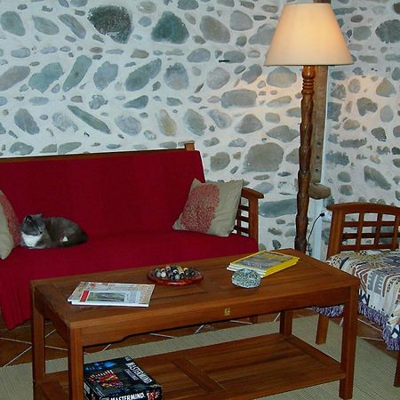 Maison D'Hotes Les 3 Baudets Issor Ngoại thất bức ảnh
