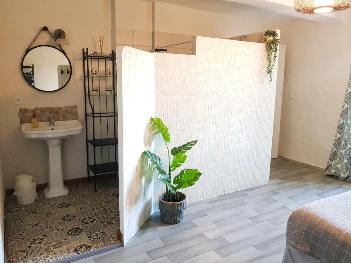 Maison D'Hotes Les 3 Baudets Issor Ngoại thất bức ảnh